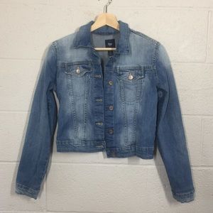 GAP Women's Classic Denim jacket GUC